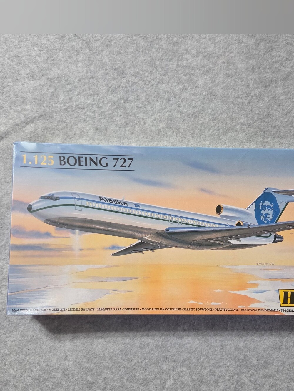 Heller 80447 Boeing 727 Jet Passenger Airplane 1:125 Model Kit Alaska Airlines